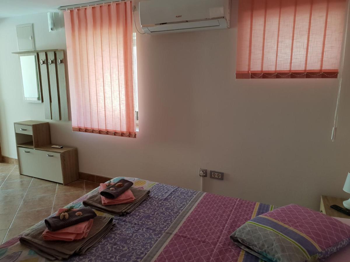 Room Erika كريس المظهر الخارجي الصورة